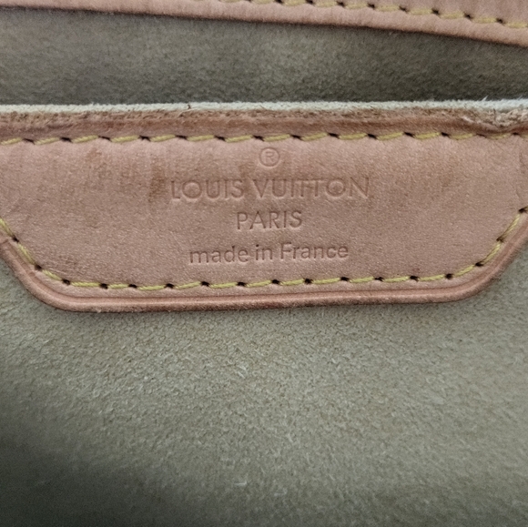 Authentic Louis Vuitton Retiro GM (large)*SOLD** - Picture 3 of 16